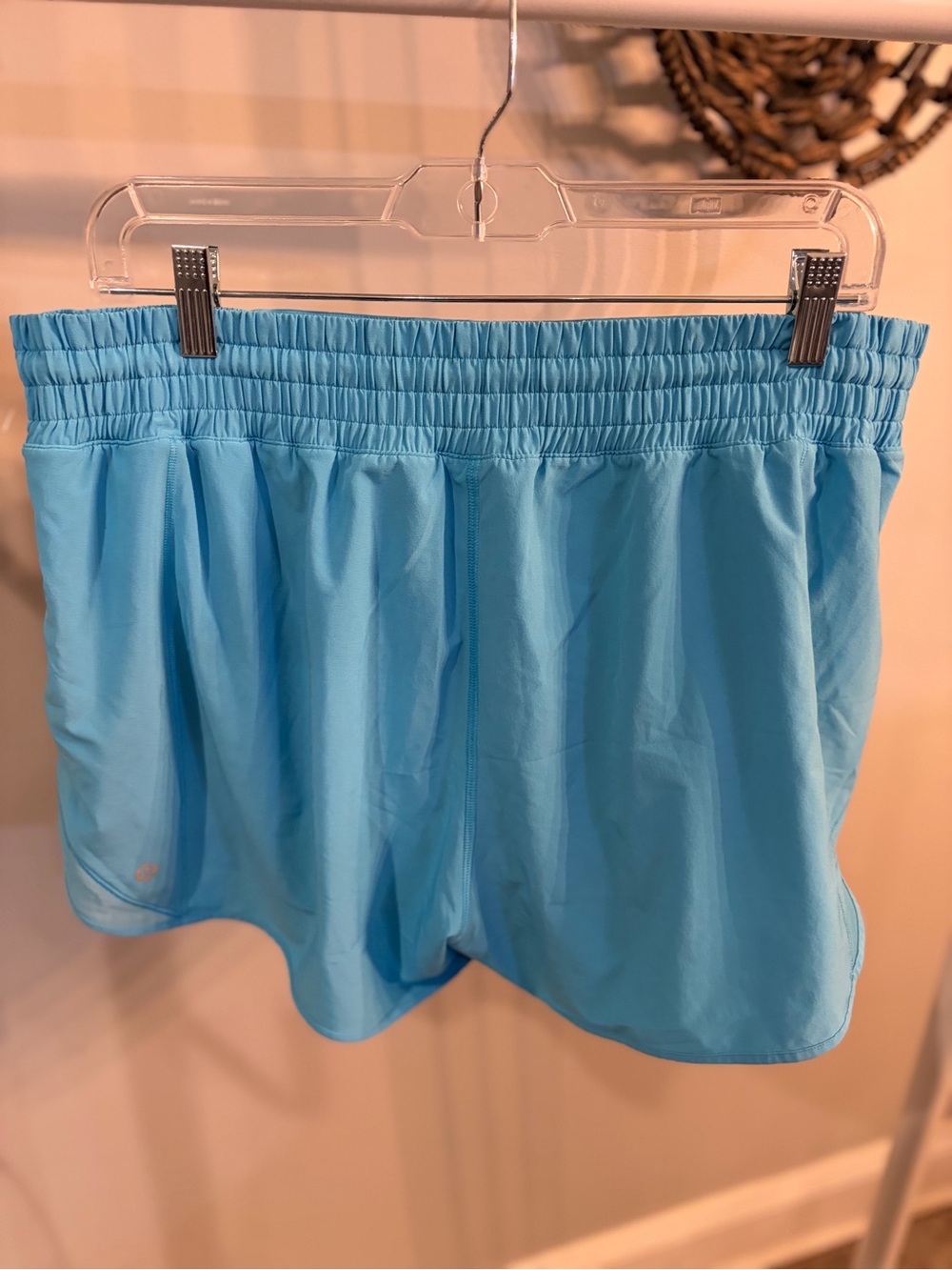 lululemon athletica Sky Blue Women's Run Shorts size 14 - Picture 2 of 8